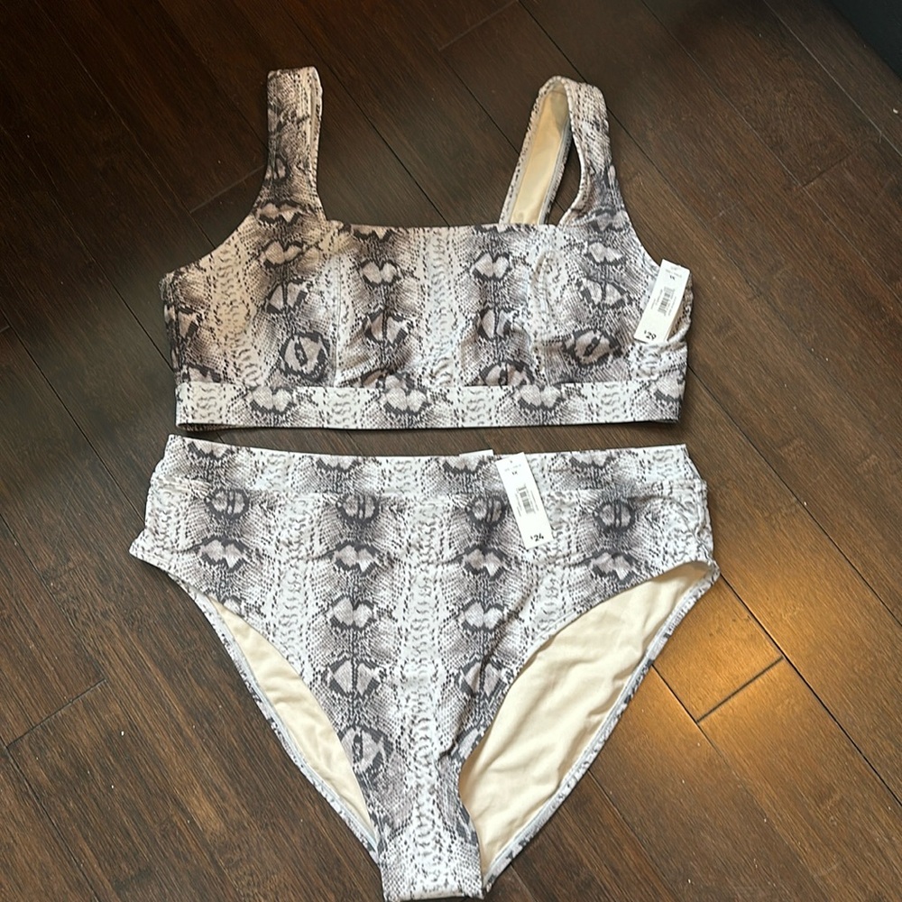 BNWT JOE FRESH x ROXY EARLE bikini